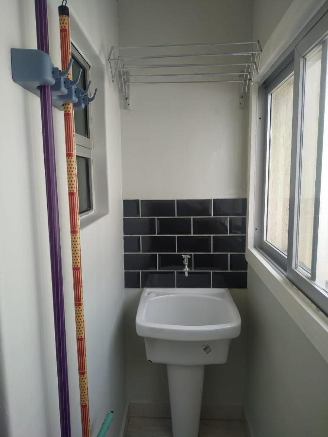 Kitnet Asturias 51B No Ed. Guariata, Proximo A Praia Das Asturias Em גוארויה מראה חיצוני תמונה