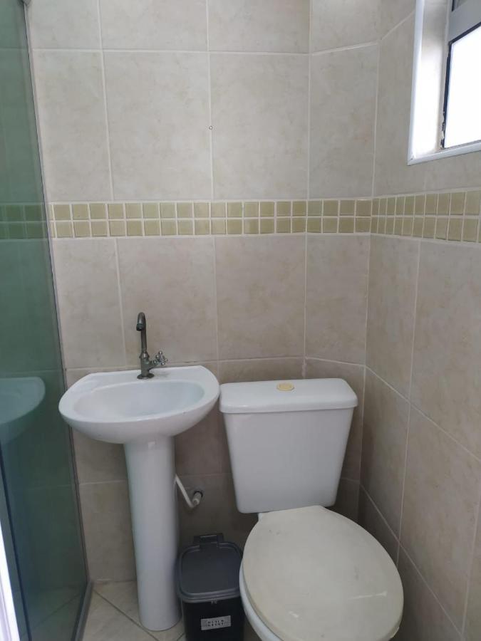 Kitnet Asturias 51B No Ed. Guariata, Proximo A Praia Das Asturias Em גוארויה מראה חיצוני תמונה